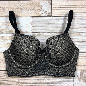 Victoria’s Secret Body by Victoria lined Demi longline bra US 34DD